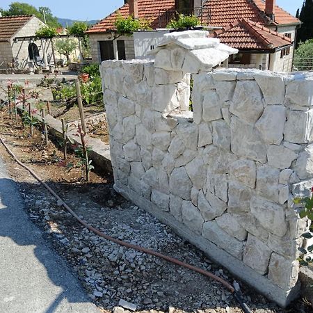 Holiday Home Lazustina Paradise Mihanici Eksteriør billede